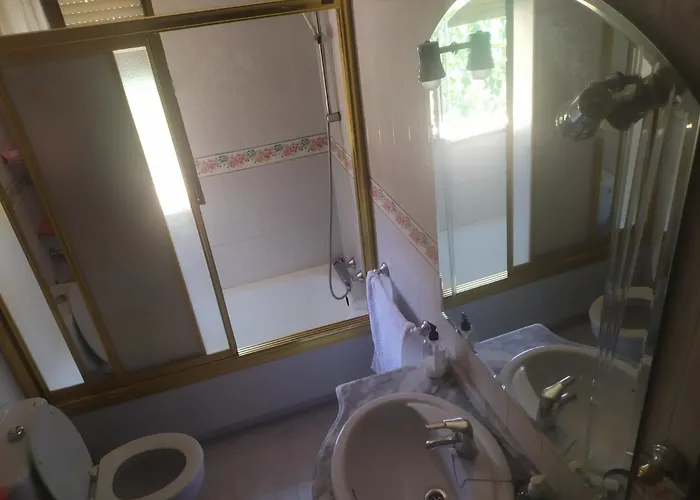 Privada Familiar Bed & Breakfast *