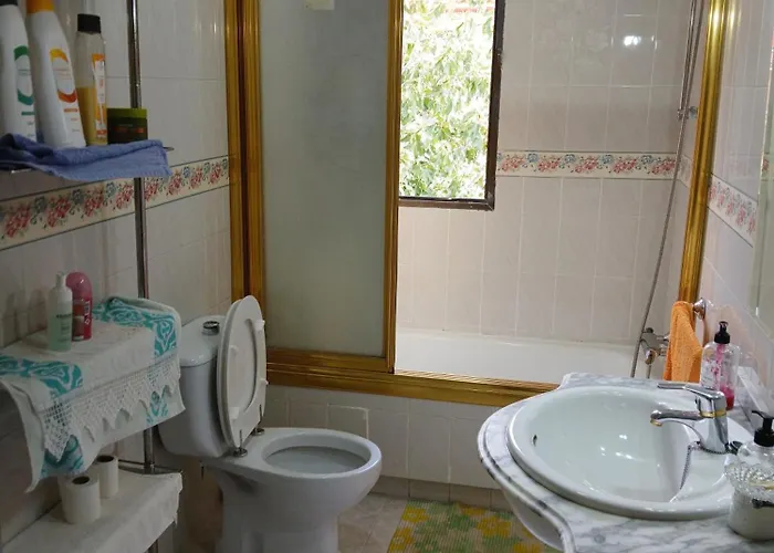 Privada Familiar Bed & Breakfast Toledo