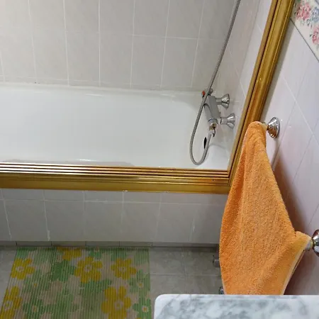 Privada Familiar Bed & Breakfast *